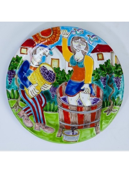Circular Plate DS 25 cm Grape Treading PT25DS-10