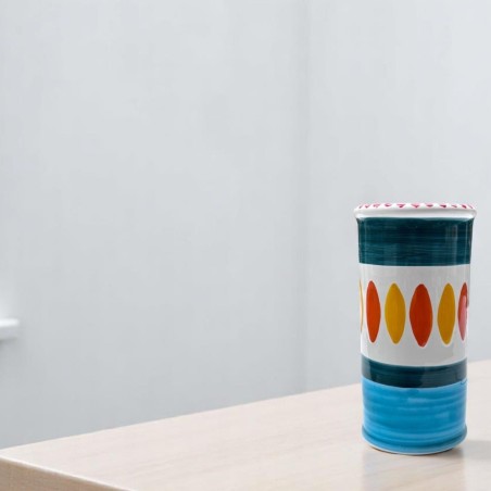 Cups & Plates Holders